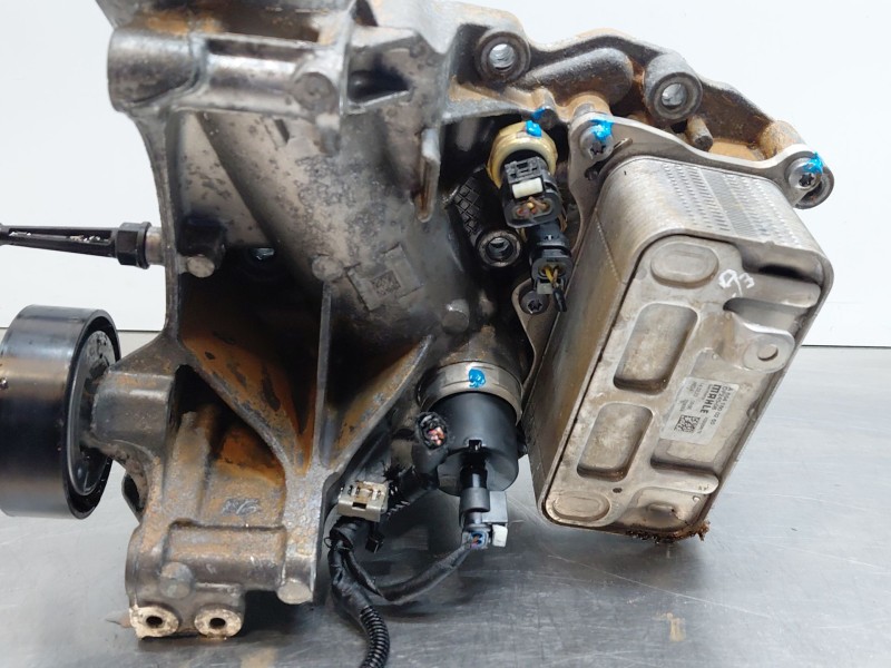 Recambio de soporte filtro aceite para mercedes-benz vito mixto (447) combi referencia OEM IAM A6541805700  
