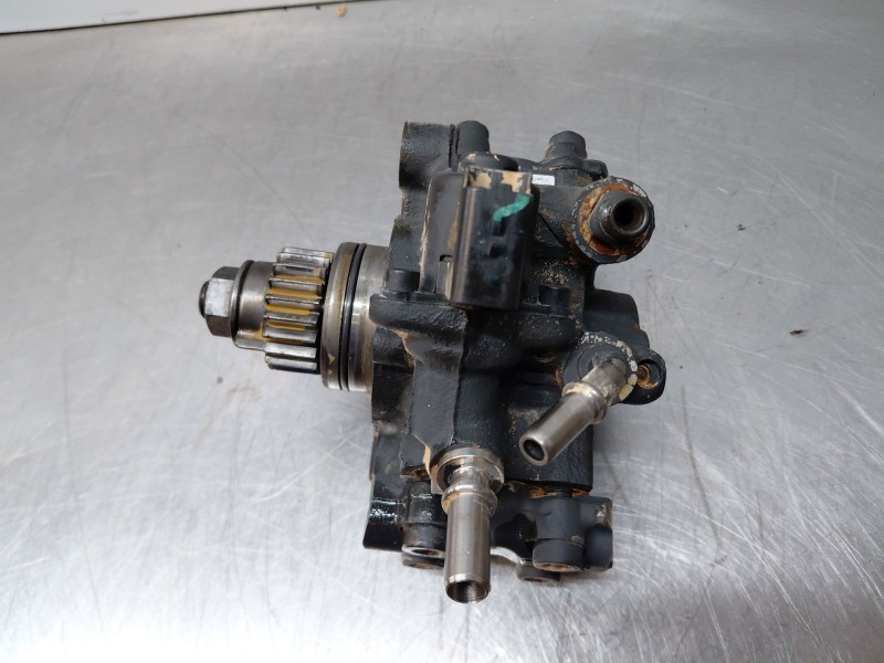 Recambio de bomba inyeccion para nissan navara pick-up (np300) 4x4 referencia OEM IAM 167001930R  