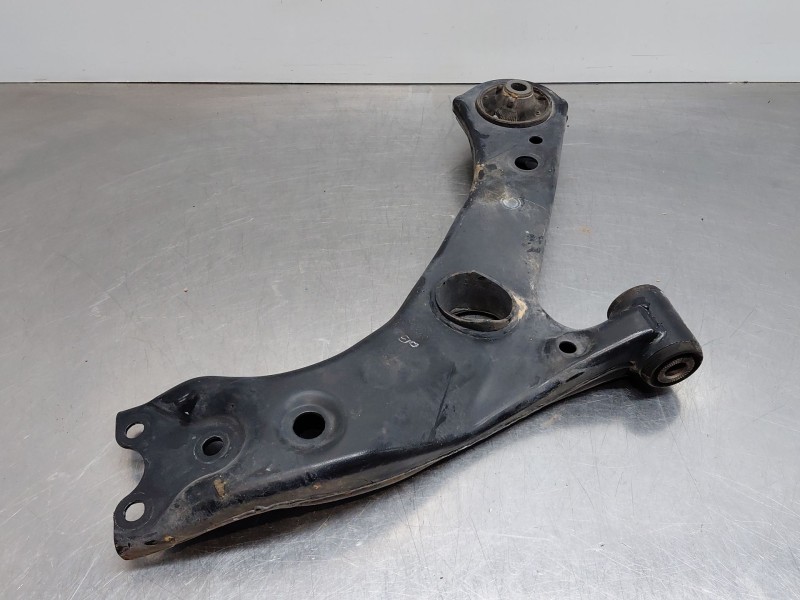 Recambio de brazo suspension inferior delantero derecho para lexus ux (za10) essence referencia OEM IAM 4806876010  