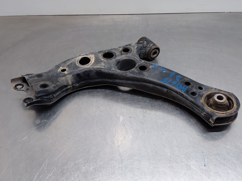 Recambio de brazo suspension inferior delantero derecho para lexus ux (za10) essence referencia OEM IAM 4806876010  