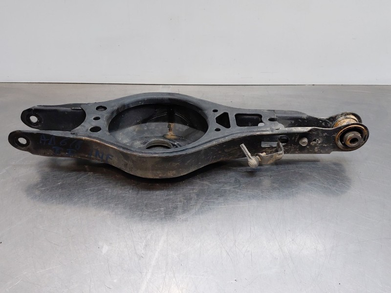 Recambio de brazo suspension inferior trasero izquierdo para lexus ux (za10) essence referencia OEM IAM 4873047010  