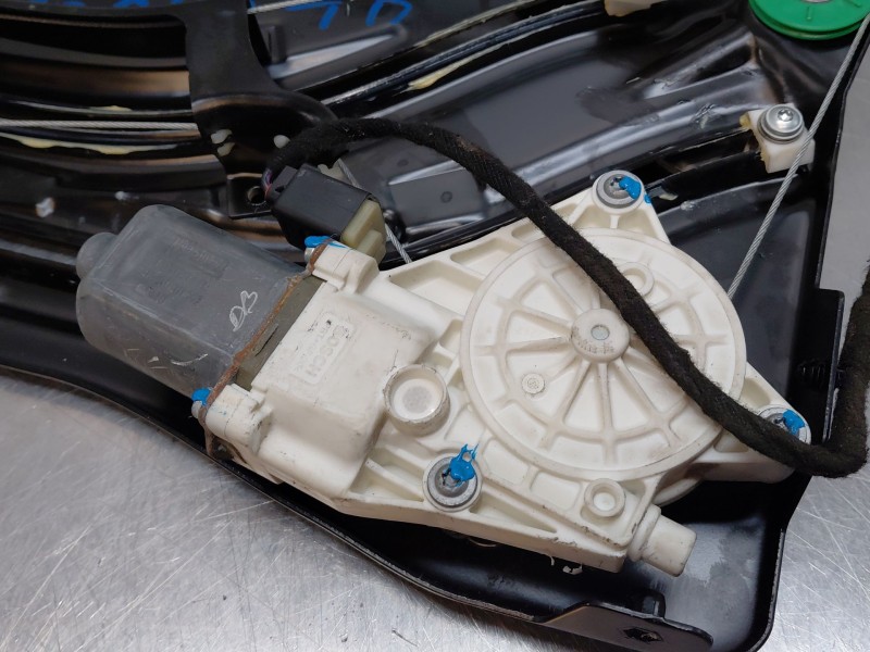 Recambio de elevalunas trasero derecho para bmw mini cabrio (r52) cooper referencia OEM IAM 51377111017 67626934300 