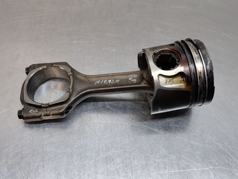 Recambio de biela para jeep renegade suv (bu, b1, bv) 2.0 crd 4x4 referencia OEM IAM 6000633703  