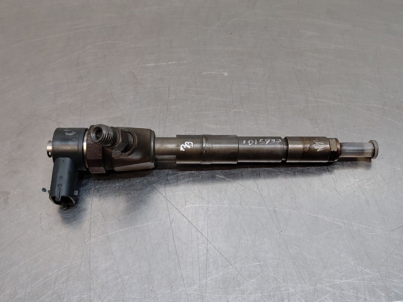 Recambio de inyector para jeep renegade suv (bu, b1, bv) 2.0 crd 4x4 referencia OEM IAM 0445110419  