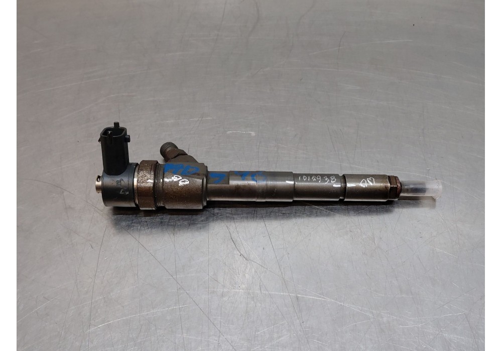 Recambio de inyector para jeep renegade suv (bu, b1, bv) 2.0 crd 4x4 referencia OEM IAM 0445110419  