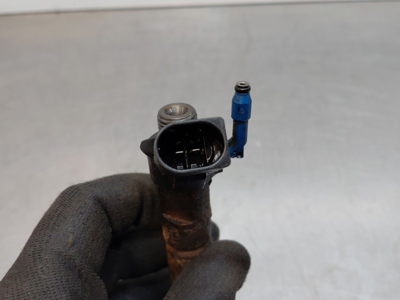 Recambio de inyector para mercedes-benz vito mixto (447) combi referencia OEM IAM A6540700187  