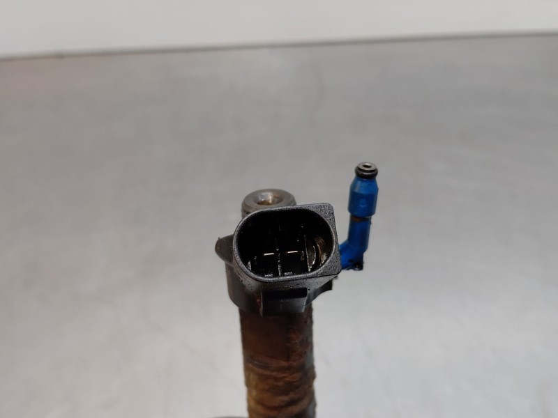 Recambio de inyector para mercedes-benz vito mixto (447) combi referencia OEM IAM A6540700187  