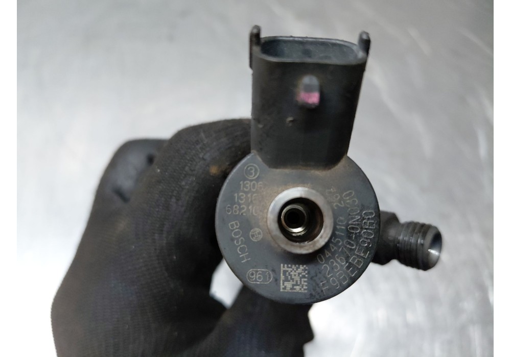Recambio de inyector para toyota corolla (_e12_) 1.4 d (nde120_) referencia OEM IAM 221000N030  