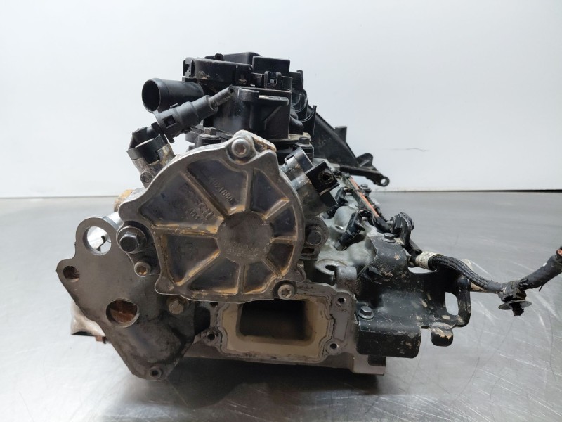 Recambio de culata para peugeot 308 sw allure referencia OEM IAM   