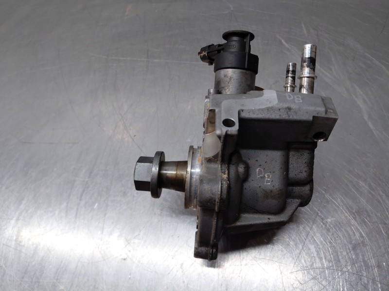 Recambio de bomba inyeccion para peugeot 308 sw allure referencia OEM IAM   