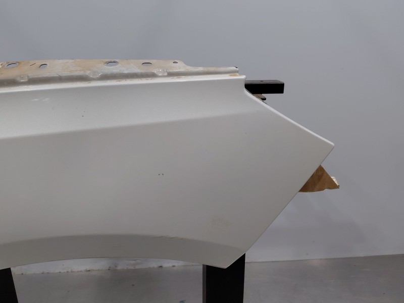 Recambio de aleta delantera derecha para peugeot 308 acces referencia OEM IAM   