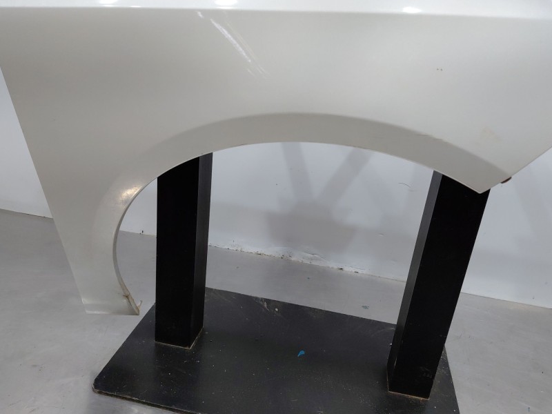 Recambio de aleta delantera derecha para peugeot 308 acces referencia OEM IAM   