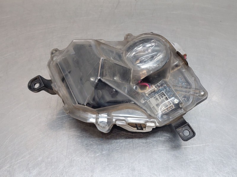 Recambio de faro antiniebla derecho para lexus ux (_aa1_, _ah1_, _ma1_) 200 (mzaa10) referencia OEM IAM   