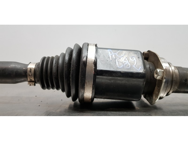 Recambio de transmision delantera derecha para jeep renegade limited 4x2 referencia OEM IAM 52088637  