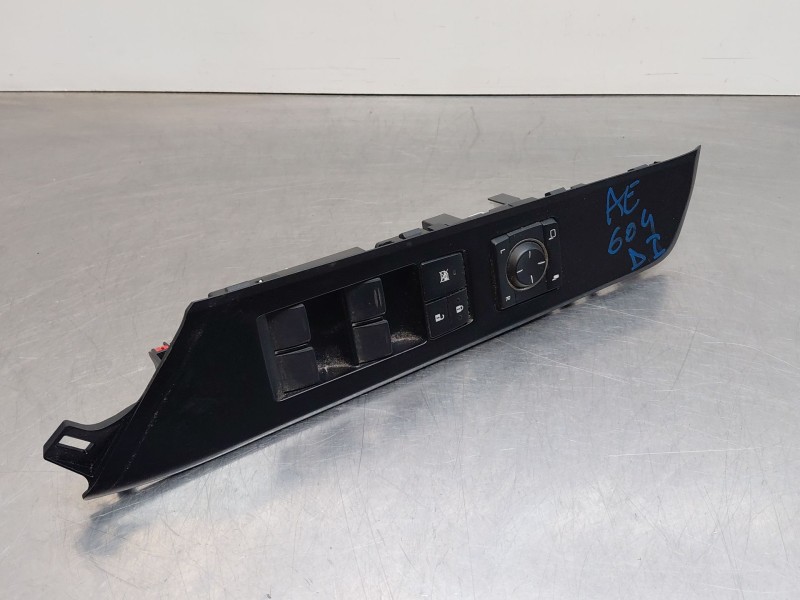 Recambio de mando elevalunas delantero izquierdo para lexus ux (_aa1_, _ah1_, _ma1_) 200 (mzaa10) referencia OEM IAM   