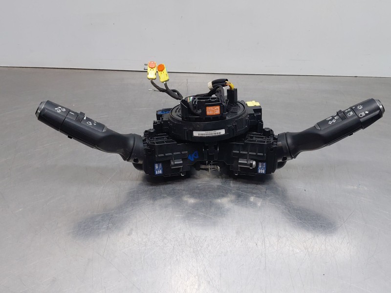 Recambio de mando multifuncion para lexus ux (_aa1_, _ah1_, _ma1_) 200 (mzaa10) referencia OEM IAM   