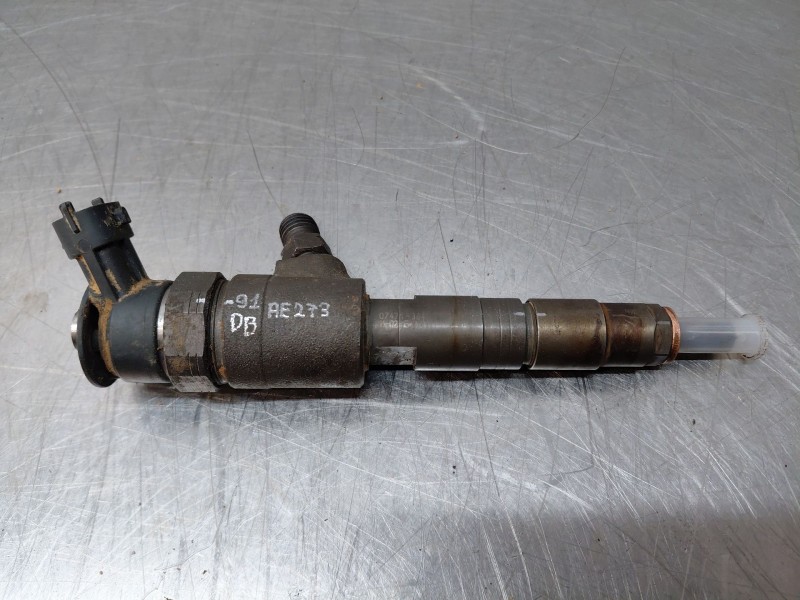 Recambio de inyector para peugeot 308 sw allure referencia OEM IAM   