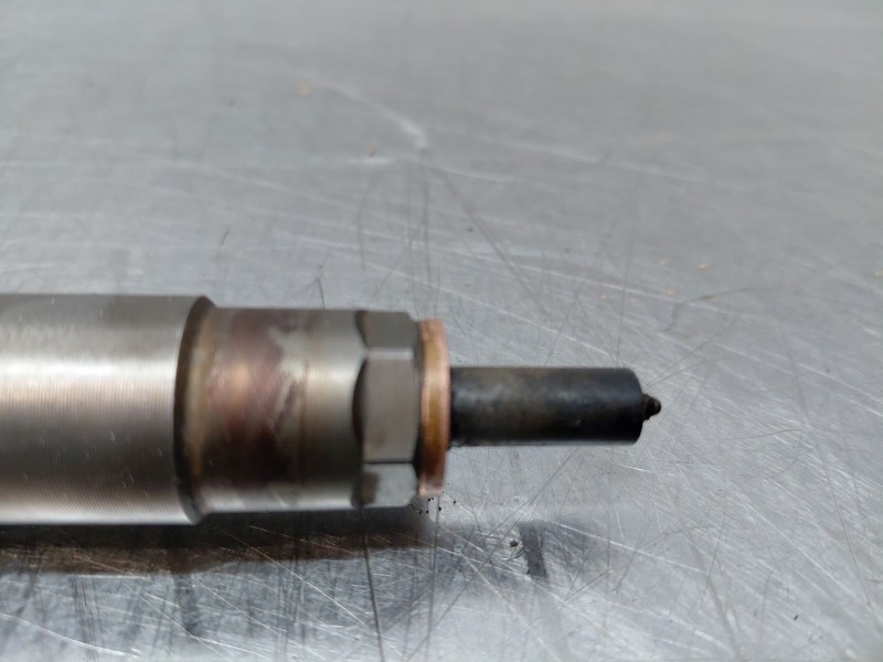 Recambio de inyector para peugeot 308 sw allure referencia OEM IAM   