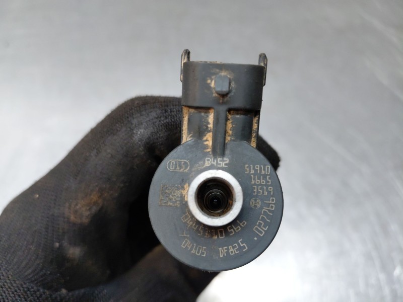 Recambio de inyector para peugeot 308 sw allure referencia OEM IAM   