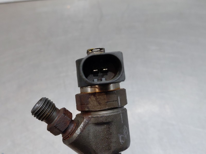 Recambio de inyector para mercedes-benz vito caja cerrada 6.03  furgon referencia OEM IAM A6470700087  
