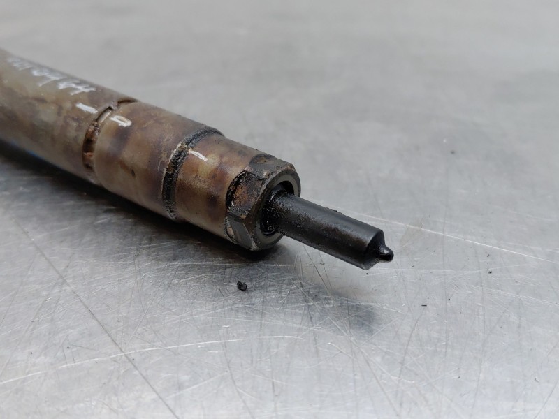 Recambio de inyector para mercedes-benz vito caja cerrada 6.03  furgon referencia OEM IAM A6470700087  