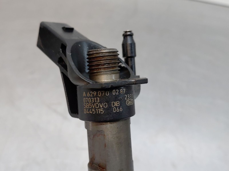 Recambio de inyector para mercedes-benz clase gl (x164) 4-matic referencia OEM IAM A6290700287  