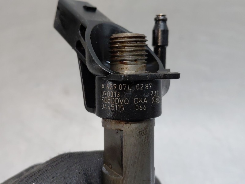 Recambio de inyector para mercedes-benz clase gl (x164) 4-matic referencia OEM IAM A6290700287  