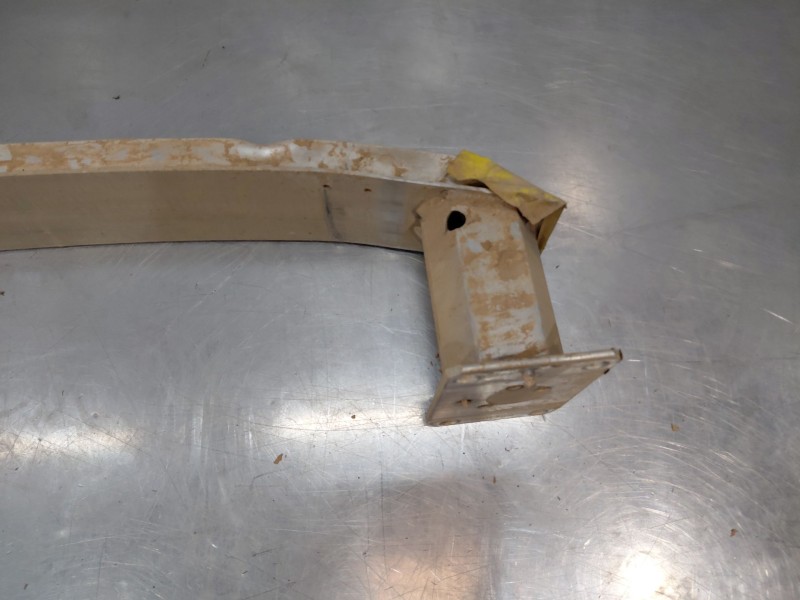 Recambio de refuerzo paragolpes delantero para peugeot 308 acces referencia OEM IAM 9677364180  