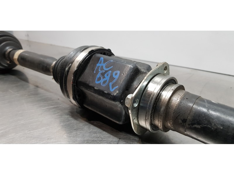 Recambio de transmision delantera derecha para jeep renegade limited 4x2 referencia OEM IAM 52088637  