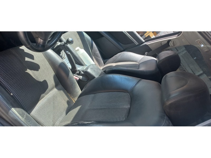 peugeot 407 sw del año 2004