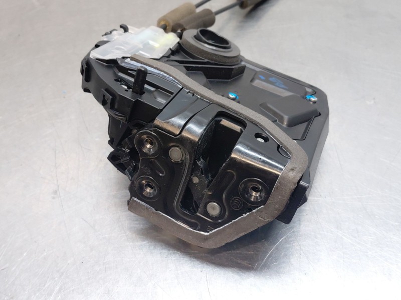 Recambio de cerradura puerta trasera derecha para lexus ux (_aa1_, _ah1_, _ma1_) 200 (mzaa10) referencia OEM IAM   
