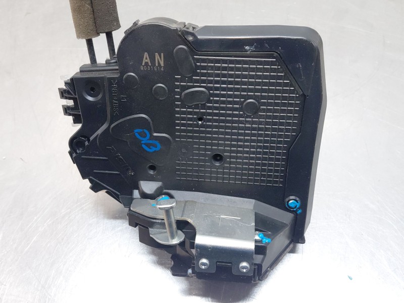 Recambio de cerradura puerta trasera izquierda para lexus ux (_aa1_, _ah1_, _ma1_) 200 (mzaa10) referencia OEM IAM   