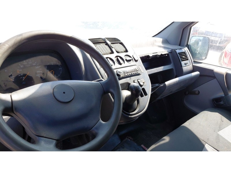 mercedes-benz vito autobús (w638) del año 2002