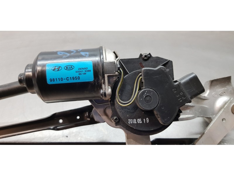 Recambio de motor limpia delantero para hyundai kona klass 2wd referencia OEM IAM 98110C1950  