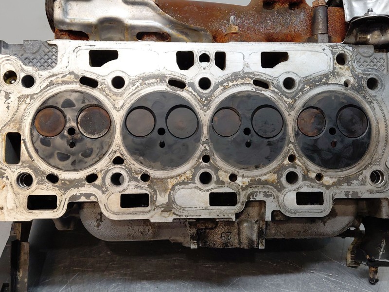 Recambio de culata para peugeot 308 acces referencia OEM IAM 1682801880  