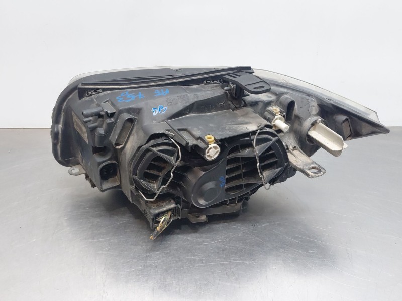 Recambio de faro derecho para bmw 1 (e87) 118 d referencia OEM IAM 63117193388  
