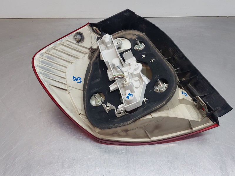 Recambio de piloto trasero derecho para bmw 1 (e87) 118 d referencia OEM IAM 63217164956  