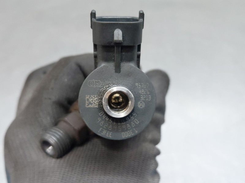 Recambio de inyector para citroën c-elysée shine referencia OEM IAM 9828959880  