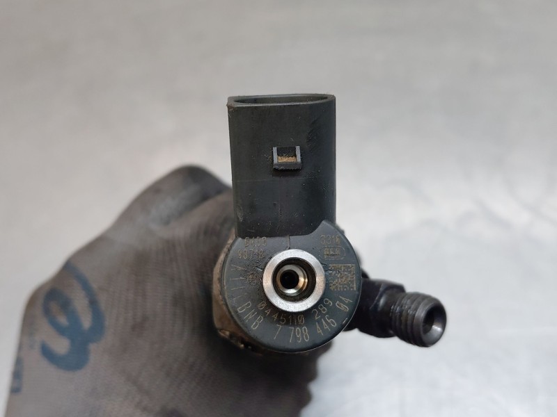 Recambio de inyector para bmw 1 (e87) 118 d referencia OEM IAM 0445110289  