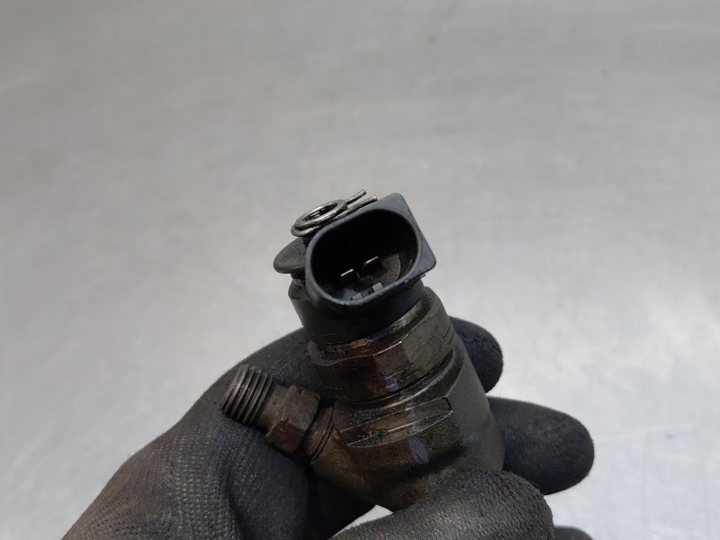 Recambio de inyector para bmw 1 (e87) 118 d referencia OEM IAM 0445110289  