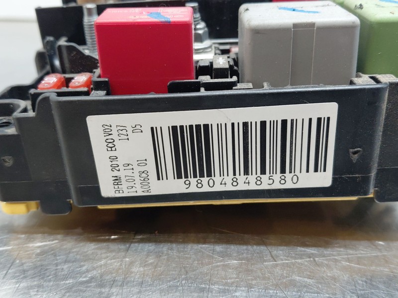 Recambio de caja reles / fusibles para citroën c-elysée shine referencia OEM IAM 9804848580  
