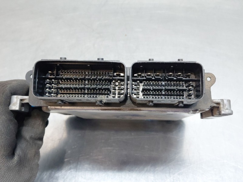 Recambio de centralita motor uce para citroën c-elysée shine referencia OEM IAM 9832694380  