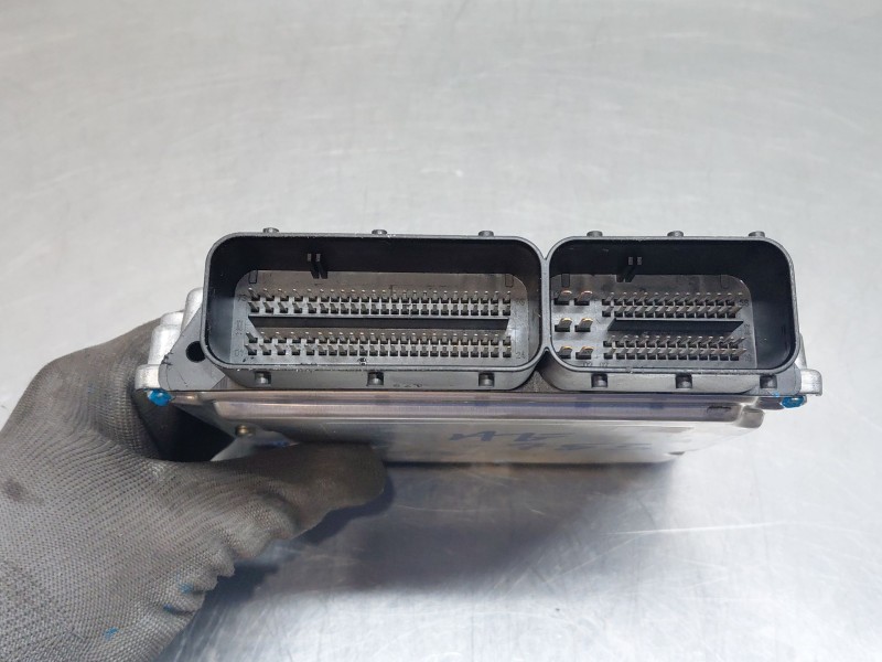 Recambio de centralita motor uce para bmw 1 (e87) 118 d referencia OEM IAM 0281013537  