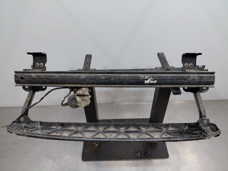 Recambio de refuerzo paragolpes delantero para citroën c-elysée shine referencia OEM IAM 9676906880  