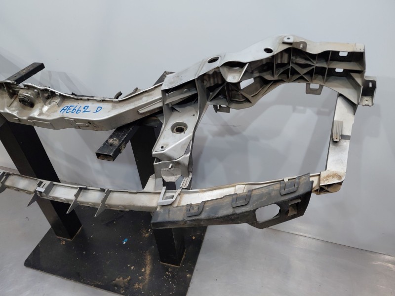Recambio de panel frontal para ford focus ii (da_, hcp, dp) 1.6 tdci referencia OEM IAM 1675180  