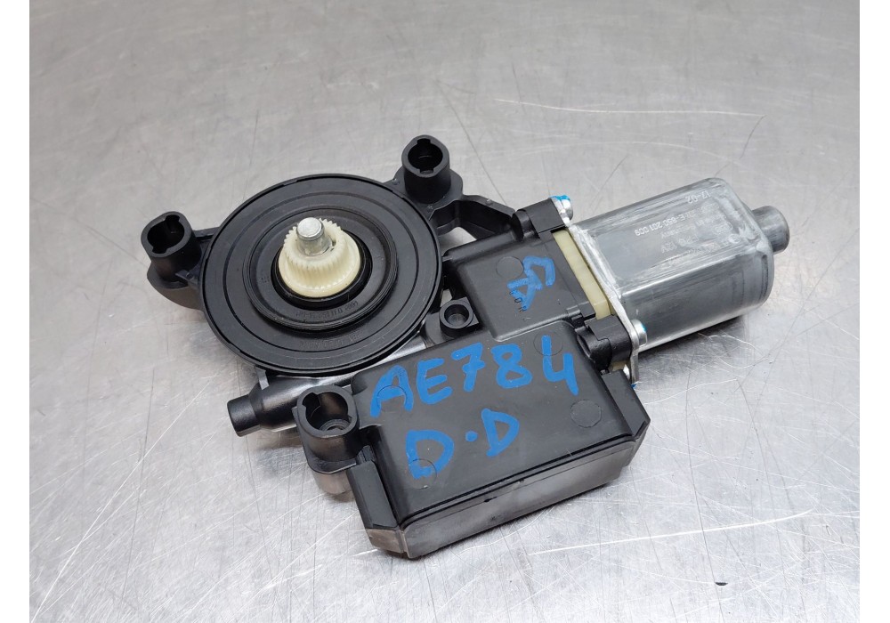 Recambio de motor elevalunas delantero derecho para seat ibiza iv (6j5, 6p1) 1.2 tsi referencia OEM IAM   