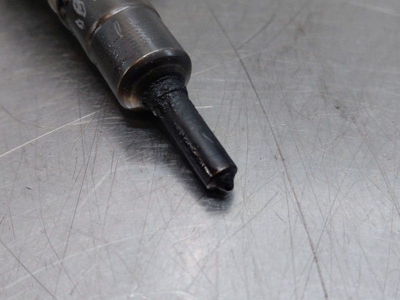 Recambio de inyector para audi a6 c6 (4f2) 2.0 tdi referencia OEM IAM 03G130073G  