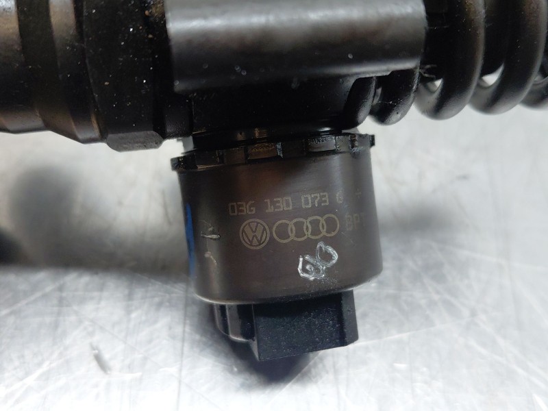 Recambio de inyector para audi a6 c6 (4f2) 2.0 tdi referencia OEM IAM 03G130073G  