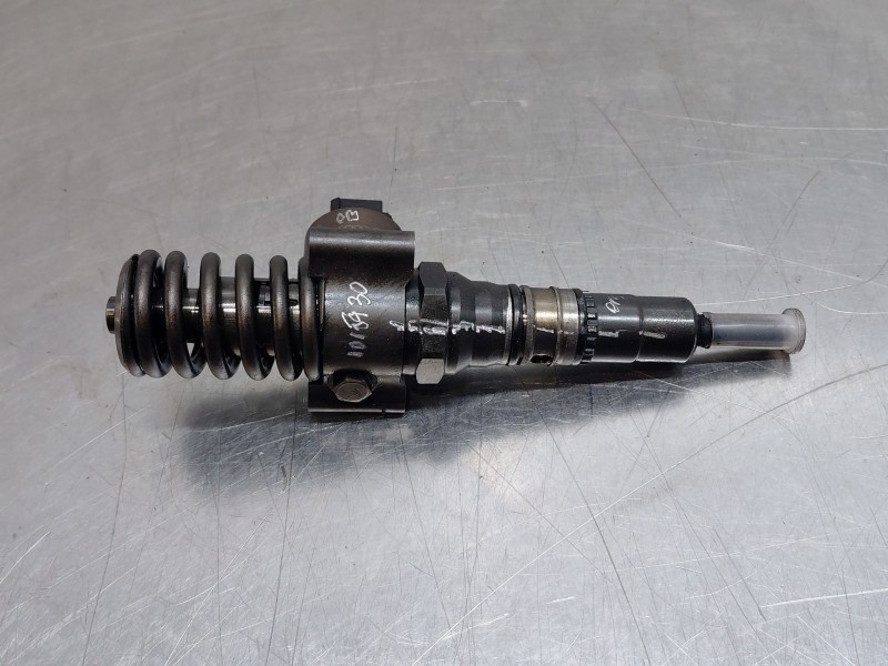Recambio de inyector para audi a6 c6 (4f2) 2.0 tdi referencia OEM IAM 03G130073G  