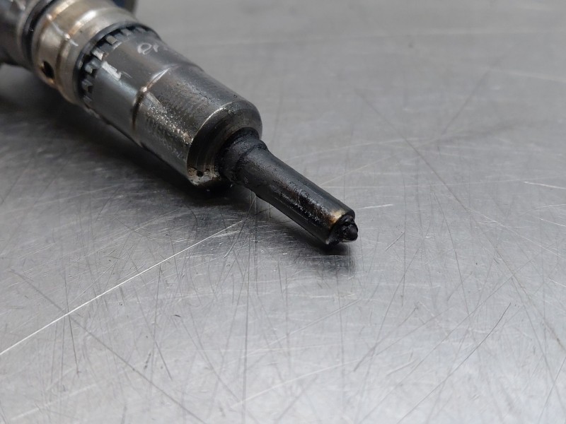 Recambio de inyector para audi a6 c6 (4f2) 2.0 tdi referencia OEM IAM 03G130073G  